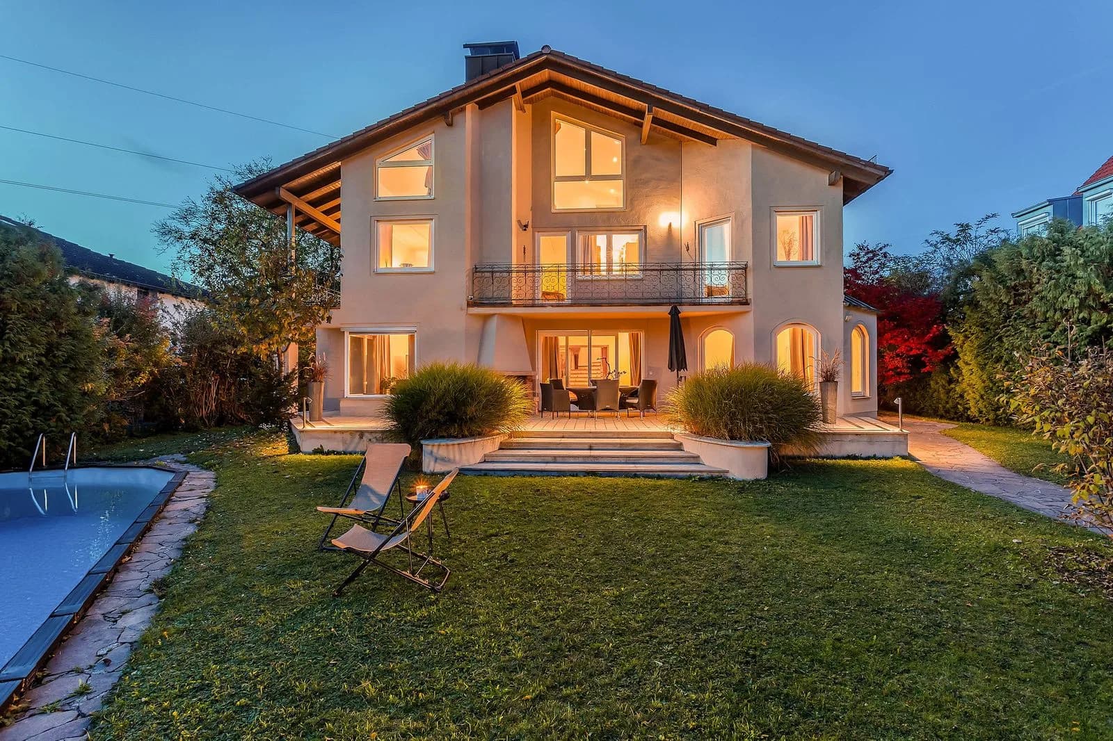Munich Mansion, Allach, Munich